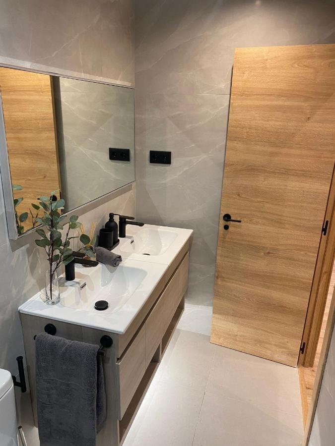 Exyca Embajadores Apartment มาดริด ภายนอก รูปภาพ